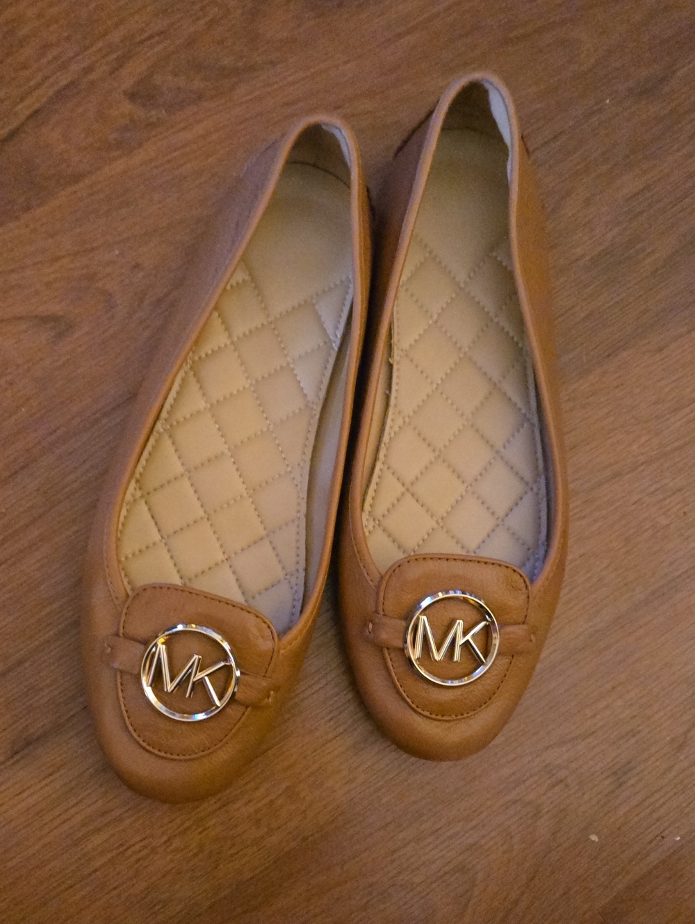 Michael Kors Tan Leather MK Logo Ballet Flats Rubber Outsole Padded Insole 9.5M